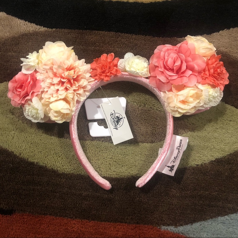 ***SOLD NWT Disney Mickey Floral Ears SOLD***